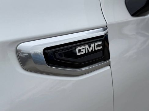 Used 2022 GMC Yukon Denali AWD/4WD image 9