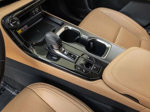 Used 2025 Lexus NX 350h AWD w/ Premium Package image 10