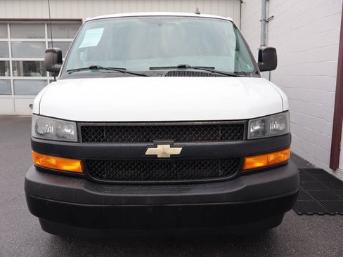 Used 2019 Chevrolet Express 3500 Extended w/ Driver Convenience Package RWD image 2