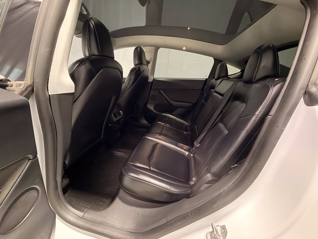 Used 2022 Tesla Model Y Long Range AWD/4WD image 9