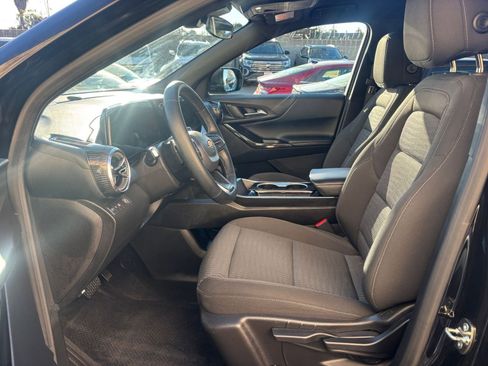 Used 2025 Chevrolet Equinox LT image 27