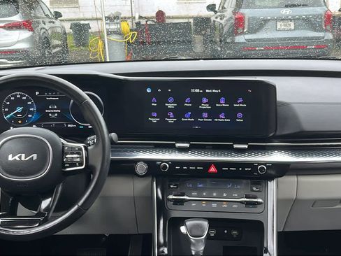 Used 2024 Kia Carnival SX Prestige FWD image 28