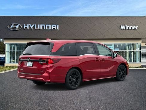 Used 2025 Honda Odyssey Sport-L image 4