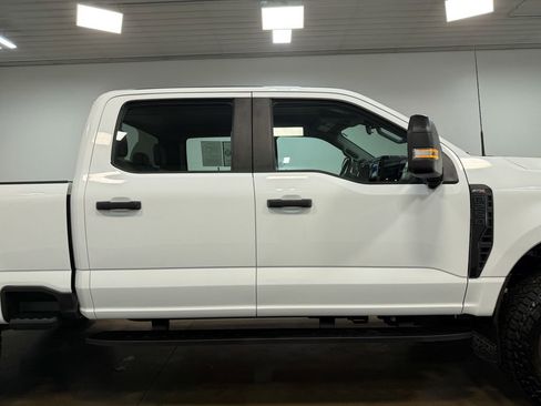 Used 2024 Ford F250 XL w/ STX Appearance Package image 33