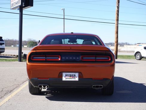 Used 2022 Dodge Challenger GT RWD image 6