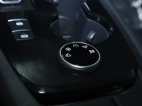 Used 2023 Nissan Rogue SV w/ SV Premium Package image 28