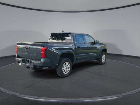 Used 2026 Toyota Tacoma SR5 RWD image 8