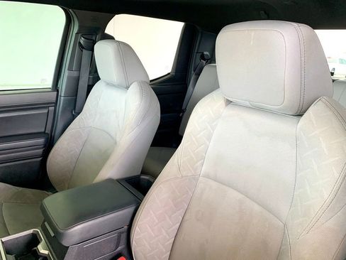 Used 2025 Toyota Tacoma SR5 image 13