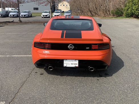Certified 2024 Nissan Z Performance w/ Heritage Edition image 4