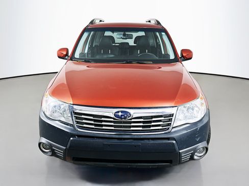 Used 2010 Subaru Forester 2.5X Limited AWD/4WD image 2