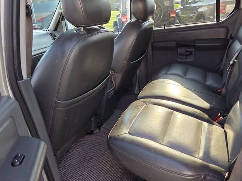 Used 2004 Ford Explorer Sport Trac XLS RWD image 7