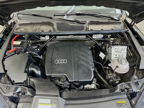 Used 2023 Audi Q5 2.0T Premium w/ Convenience Package AWD/4WD image 34