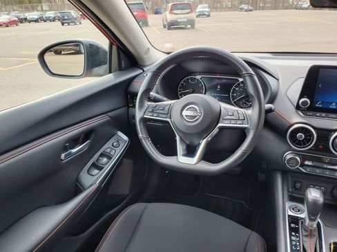 Used 2024 Nissan Sentra SR FWD image 12