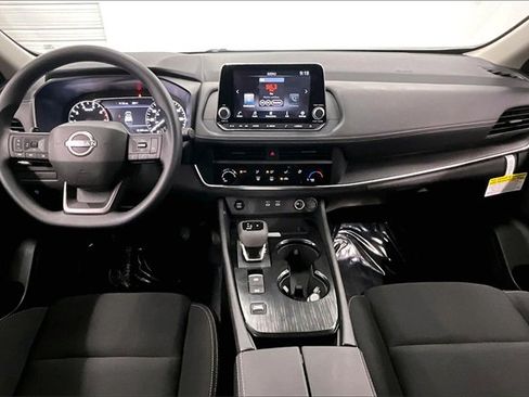 New 2025 Nissan Rogue S image 5