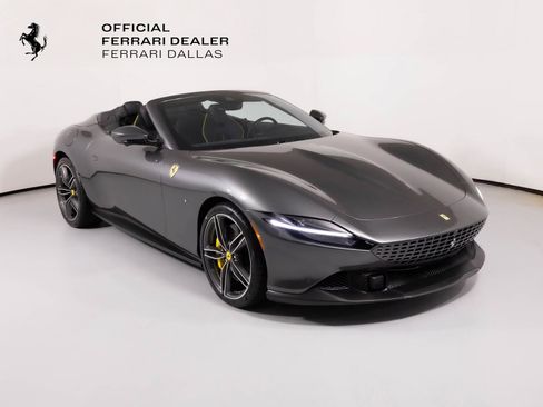 Used 2025 Ferrari Roma Spider image 1