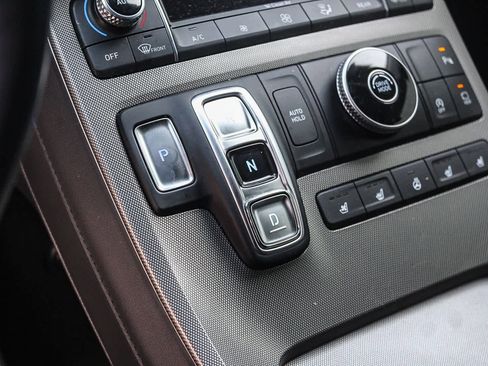 Used 2022 Hyundai Palisade Limited image 24