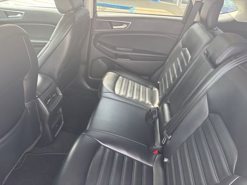 Used 2023 Ford Edge SEL image 18