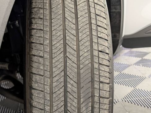 Certified 2025 Ford Escape ST-Line FWD image 26