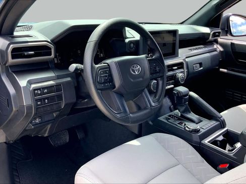 Used 2026 Toyota Tacoma SR5 AWD/4WD image 16