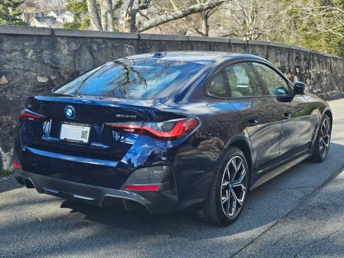 Used 2024 BMW i4 eDrive40 w/ M Sport Package image 9