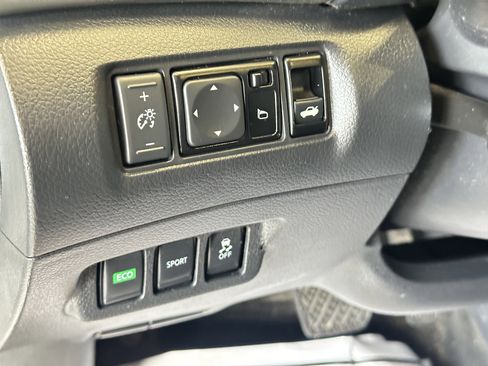 Used 2017 Nissan Sentra SV w/ Style Package image 23