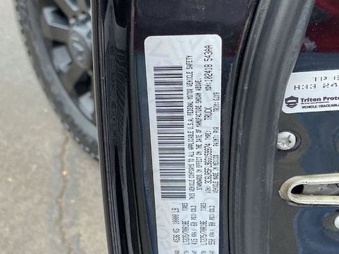 Used 2016 RAM 2500 Laramie w/ Convenience Group image 30