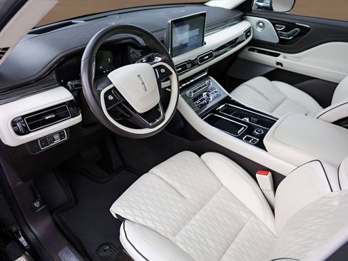 Used 2020 Lincoln Aviator Black Label w/ Dynamic Handling Package AWD/4WD image 9