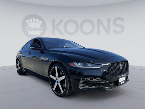 Used 2020 Jaguar XE S RWD image 18