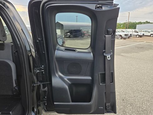 Used 2020 Toyota Tacoma SR w/ SX Package AWD/4WD image 38