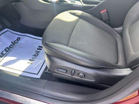 Used 2023 Buick Encore GX Select image 10