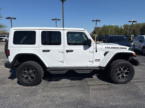 Used 2018 Jeep Wrangler Unlimited Rubicon w/ Cold Weather Group AWD/4WD image 6
