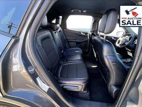 Used 2025 Ford Escape ST-Line AWD/4WD image 27