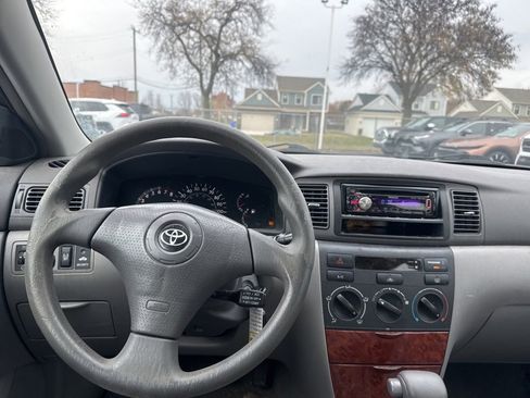Used 2005 Toyota Corolla LE image 10