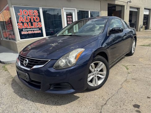 Used 2010 Nissan Altima 2.5 S w/ Convenience Pkg FWD image 3