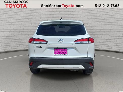 Used 2025 Toyota Corolla Cross L FWD image 7