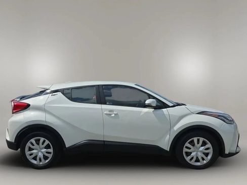Used 2021 Toyota C-HR LE FWD image 9