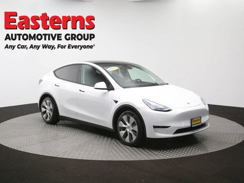 Used 2022 Tesla Model Y Long Range AWD/4WD image 43