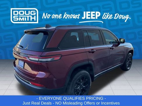 New 2025 Jeep Grand Cherokee Altitude image 6