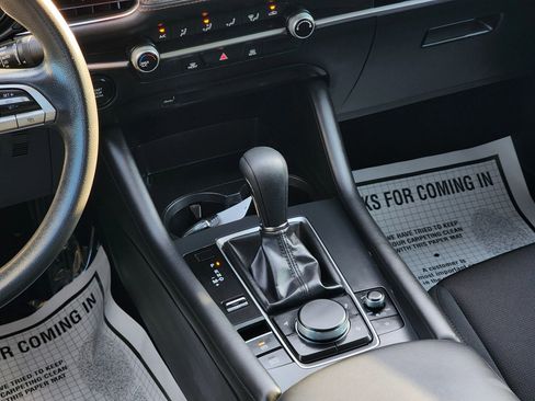 Used 2021 MAZDA MAZDA3 s image 14