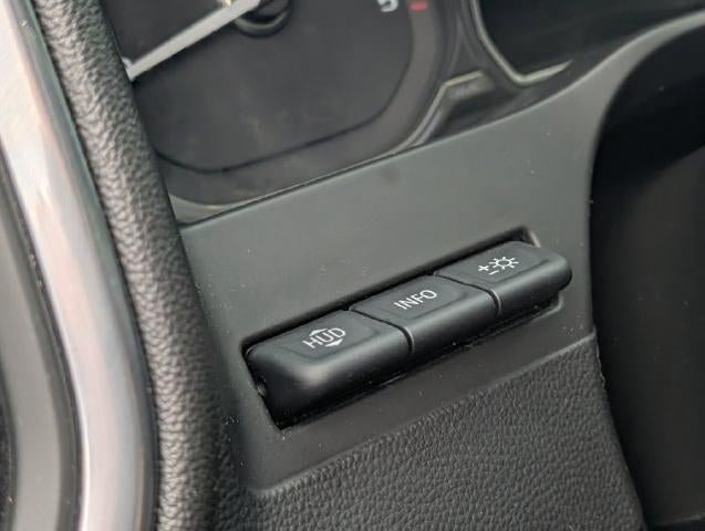 Used 2021 GMC Sierra 2500 AT4 w/ AT4 Premium Plus Package AWD/4WD image 20