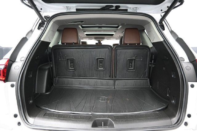 Used 2020 Buick Enclave Avenir w/ Avenir Technology Package AWD/4WD image 27