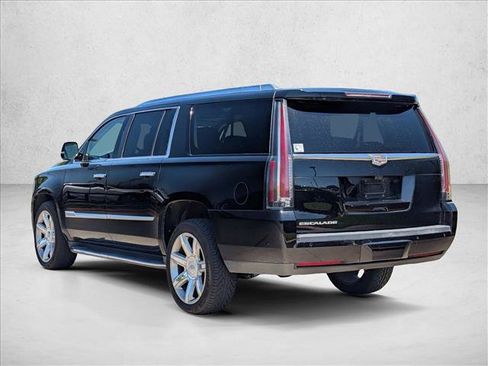 Used 2020 Cadillac Escalade ESV Luxury RWD image 7