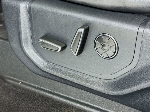 Used 2019 Ford F350 Platinum w/ Platinum Ultimate Package AWD/4WD image 20