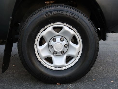 Used 2012 Toyota Tacoma 4x4 Access Cab image 24