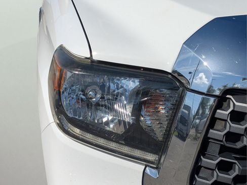 Used 2020 Toyota Tundra SR5 w/ SR5 Upgrade Package RWD image 27