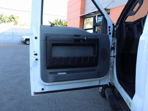 Used 2015 Ford F250 XL w/ Power Equipment Group image 18