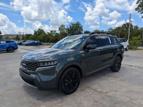 Used 2022 Kia Sorento S w/ Panoramic Sunroof Package AWD/4WD image 4