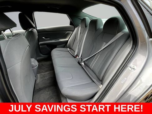 Used 2022 Hyundai Elantra SEL w/ Cargo Package FWD image 27