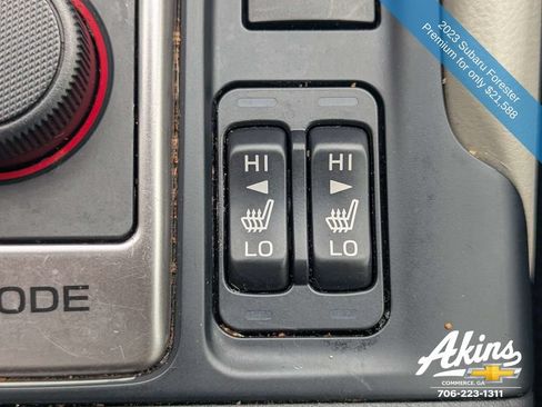 Used 2023 Subaru Forester Premium AWD/4WD image 23