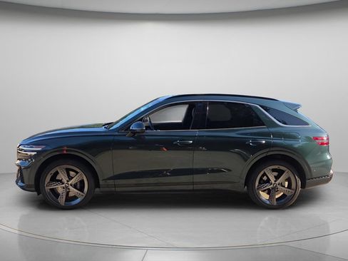 Used 2023 Genesis GV70 3.5T Sport w/ Sport Prestige Package AWD/4WD image 3